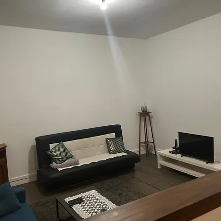 F2 Avec Parking Gratuit Apartamento Vaulx-en-Velin