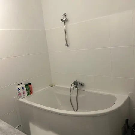 F2 Avec Parking Gratuit Apartamento *